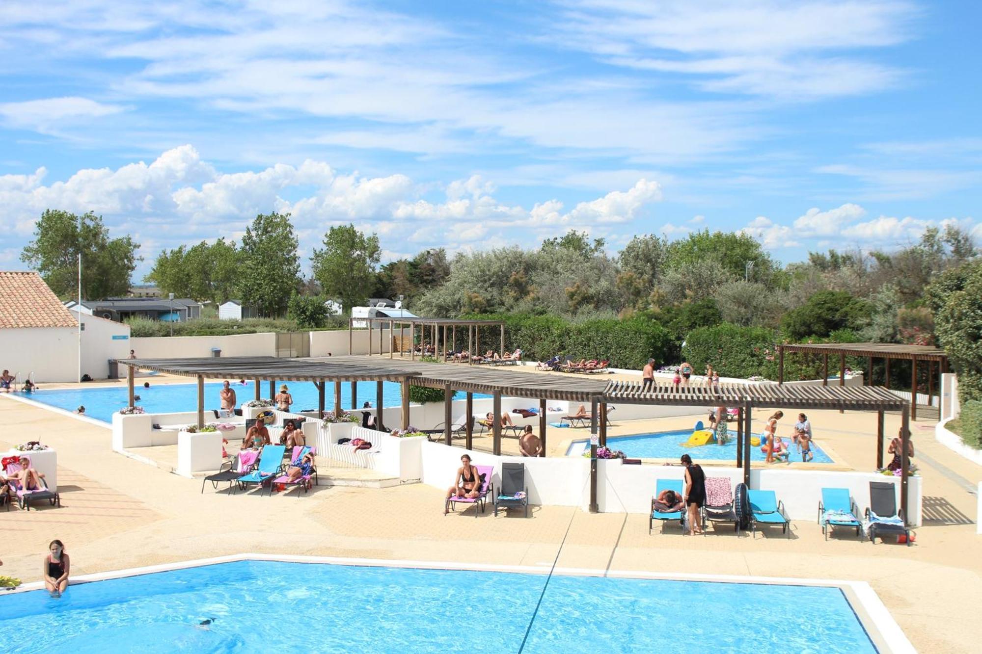 Camping La Brise De Camargue Saintes-Maries-de-la-Mer Buitenkant foto